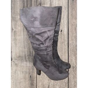 Source Unknown Gray Suede Mid-Calf Heeled Boots